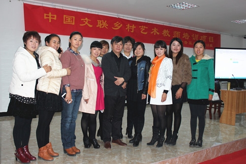10月30日文艺志愿艺术家 河南大学艺术学院钢琴教授潘伟